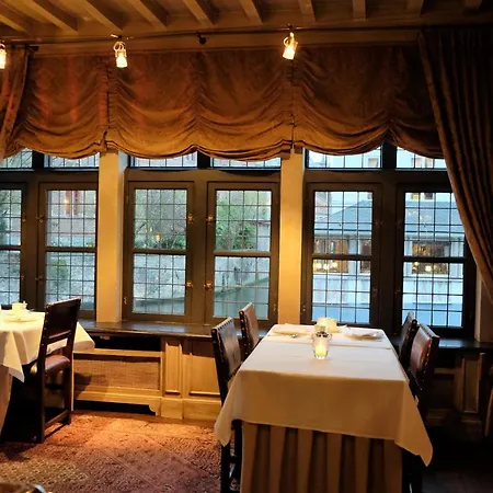 Hotel Relais Bourgondisch Cruyce, A Luxe Worldwide Brugia
